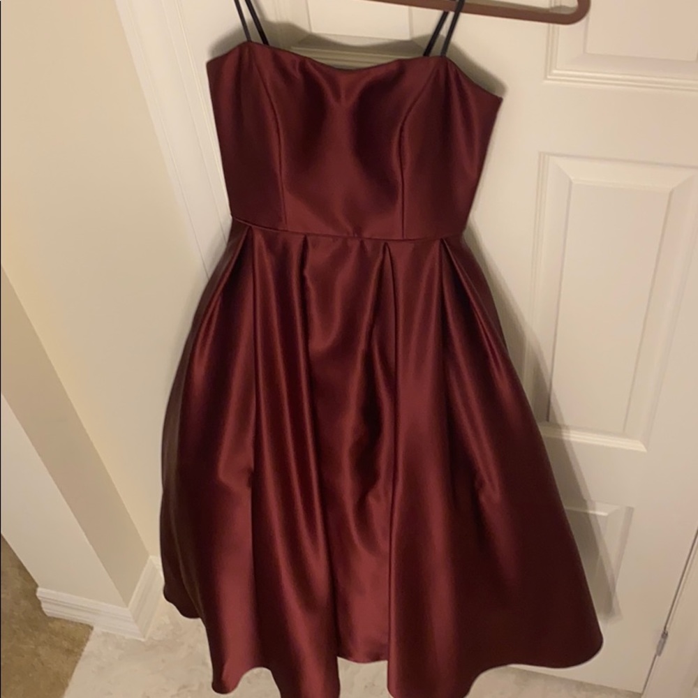 Maroon prom dress